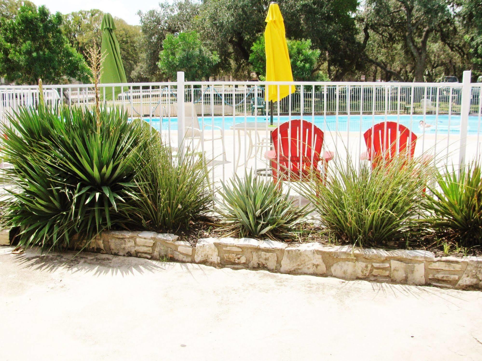 The Lodge At Cypress Falls Wimberley Exteriér fotografie