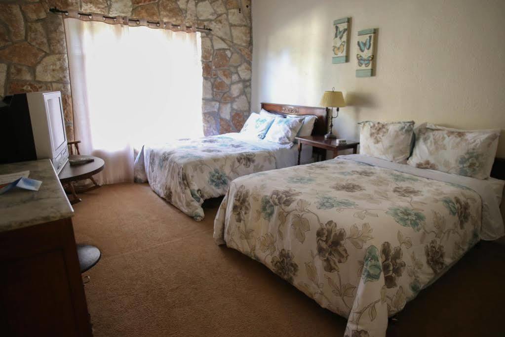 The Lodge At Cypress Falls Wimberley Exteriér fotografie