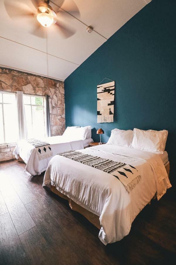 The Lodge At Cypress Falls Wimberley Exteriér fotografie