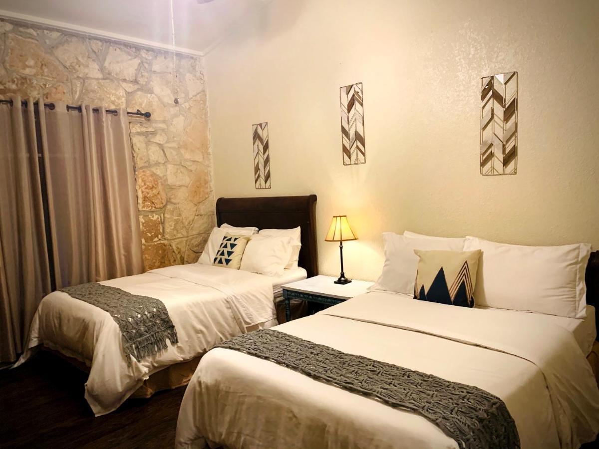 The Lodge At Cypress Falls Wimberley Exteriér fotografie
